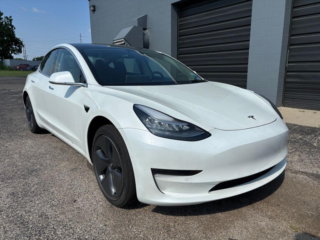tesla model 3 2020 5YJ3E1EA8LF792586 image tesla model 3 2020 5YJ3E1EA8LF792586 image